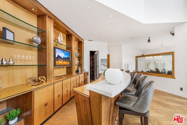 Building Photo - 11037 Anzio Rd