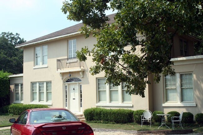 Primary Photo - 405 Opelika Rd