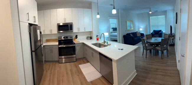 Building Photo - 853 Saddle Ridge Rd