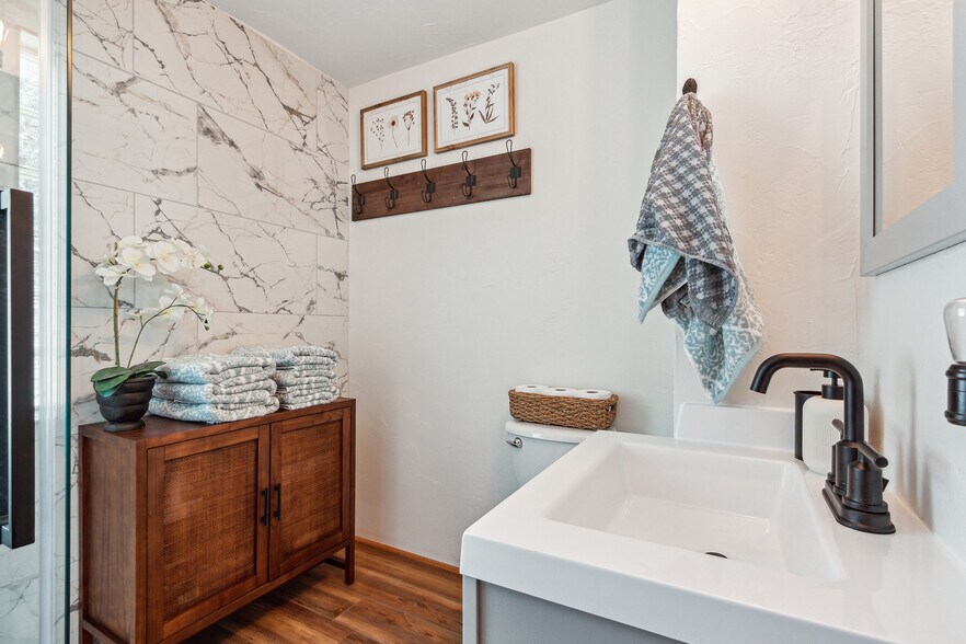 Building Photo - 240 Koshkonong Dr