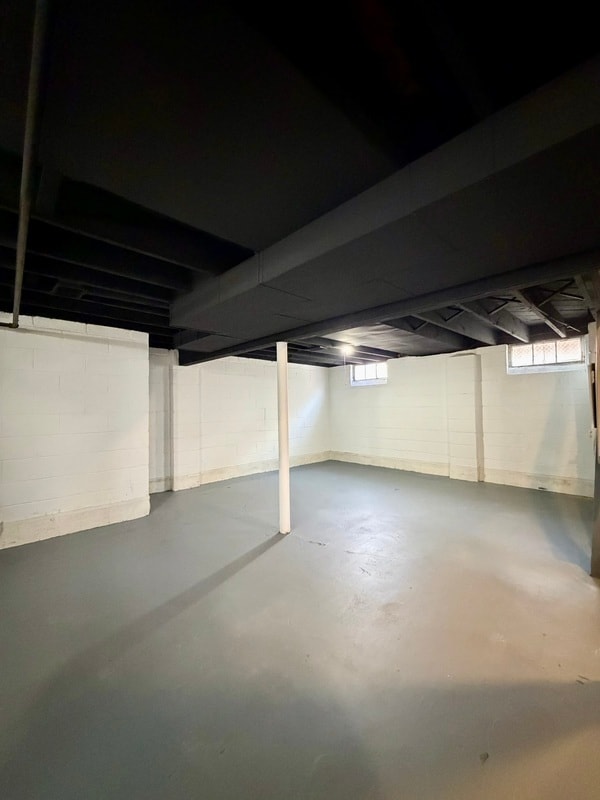 Building Photo - 1400 Capitol Ave