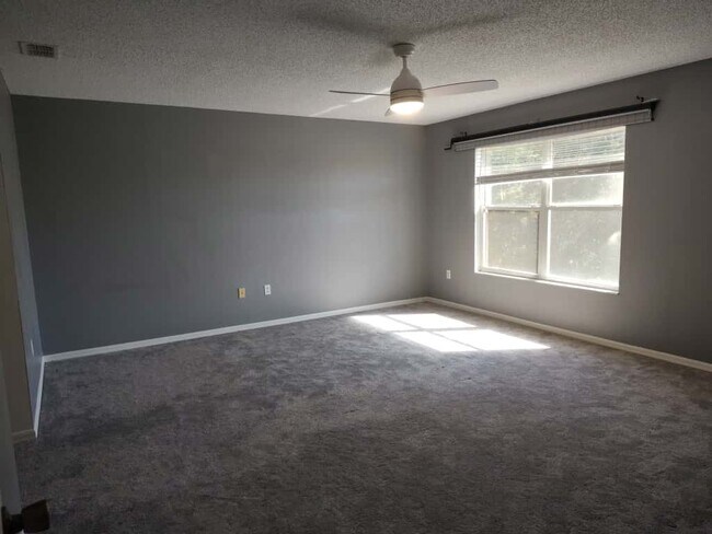 Building Photo - 4422 Evergreen Forest Loop