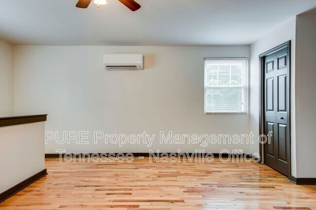 Building Photo - 517 Veritas St