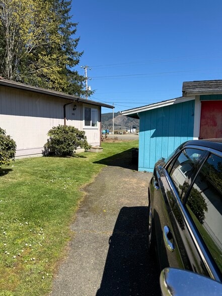 Building Photo - 103 A St