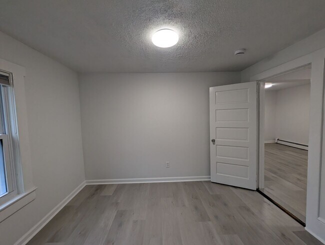 Building Photo - Stunning 3 bedroom 2 bathroom single family house available in Asbury Park!