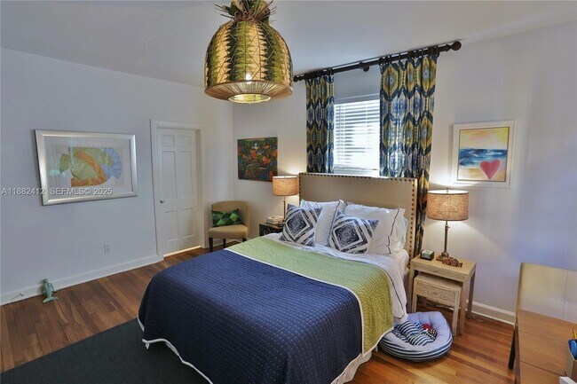 Building Photo - 2828 Segovia St