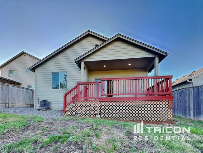 Building Photo - 5017 NE 29th Ave