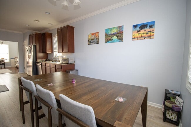 Building Photo - Beautiful 3-Bedroom Home in Burnside Farms – Furnishings Included & Fire Pit!