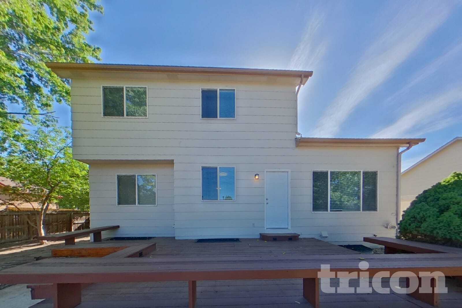 Building Photo - 656 Golden Eagle Dr