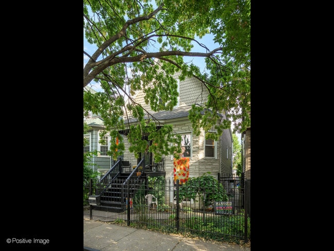 Primary Photo - 3037 N Elbridge Ave