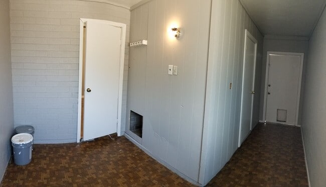 Building Photo - COMING SOON....NICE 4 BED 2 BATH CORNER LO...