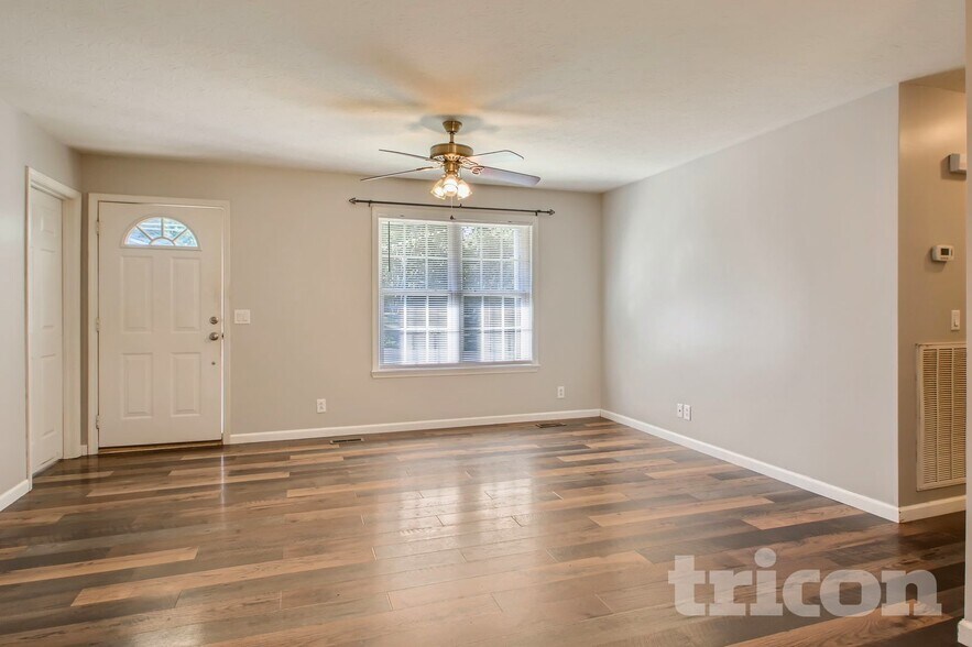 Building Photo - 1150 E 17th Ave