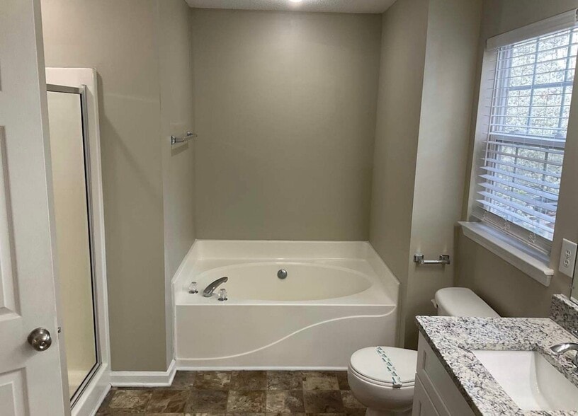 Building Photo - 111 Austin Run Ct