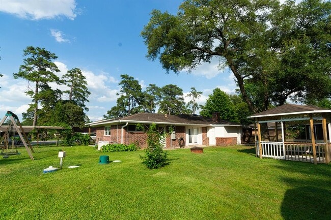 Building Photo - 12015 Cottonwood Ln