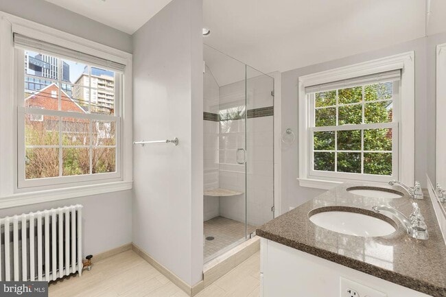 Building Photo - 4809 Wellington Dr