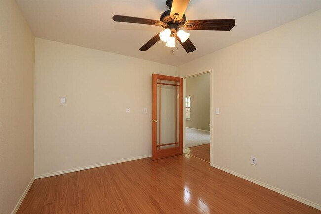 Building Photo - 47 E Greywing Cir