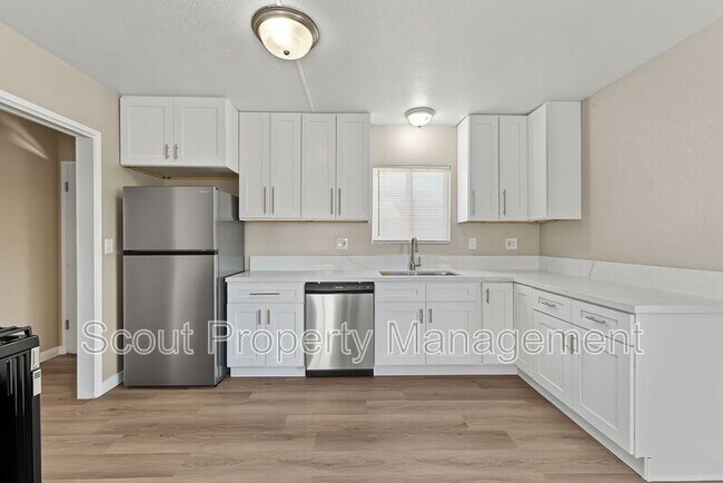 Building Photo - 230 W Whittier Ave