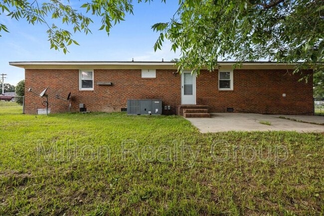 Building Photo - 54 Rolling Springs Dr