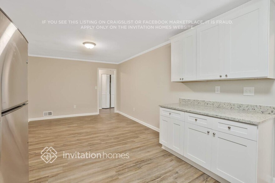 Building Photo - 3928 Bluffton Ct