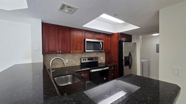 Building Photo - 5021 Wiles Rd