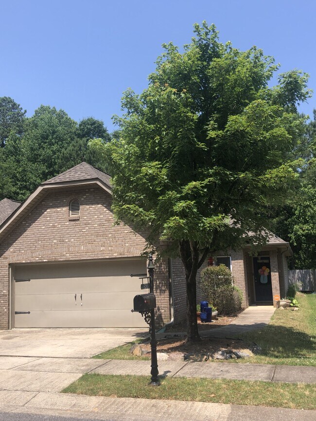 Building Photo - 5293 Cottage Cir
