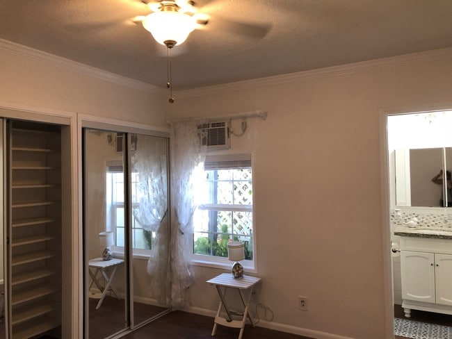 Building Photo - 820 Alabama St