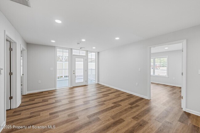 Building Photo - 40 Zackery Way