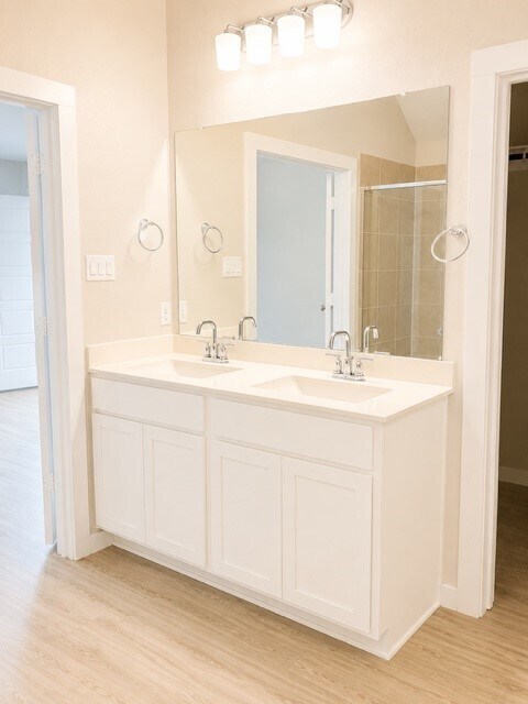 Building Photo - 8150 Royal Breeze Dr
