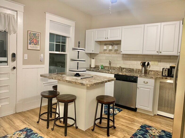 Kitchen - 20 Mansfield Pl