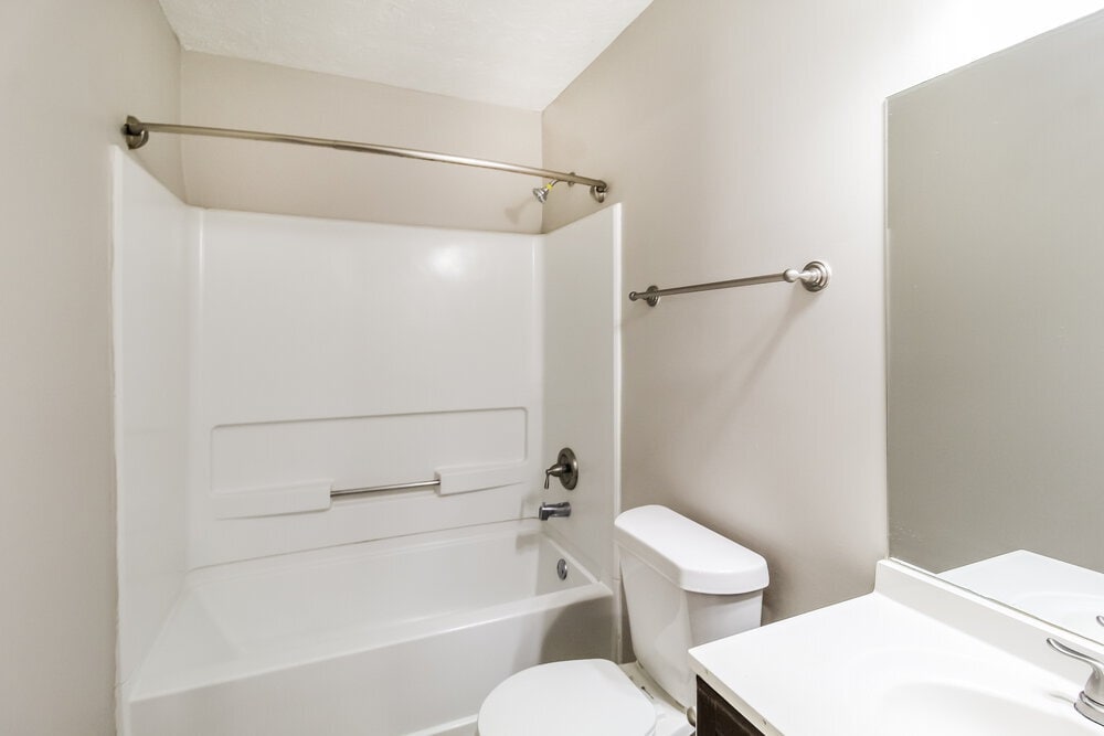 Building Photo - 6583 Carriage Ln