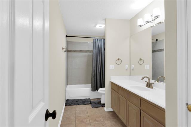 Building Photo - 2416 Garden Park Ct