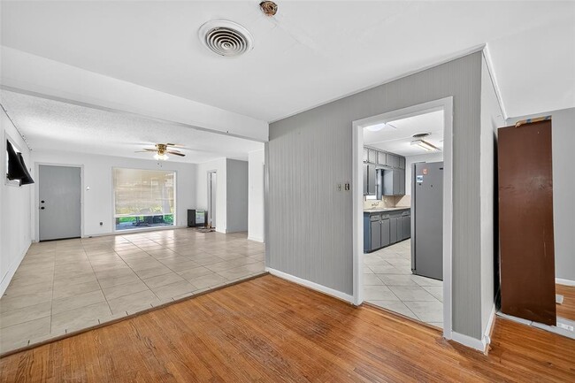 Building Photo - 1509 Ronson Rd