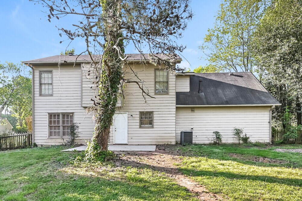 Building Photo - 1551 Willow Creek Ct