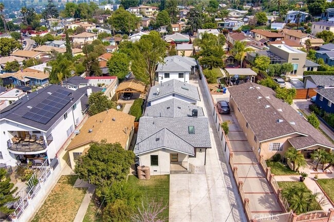 Building Photo - 2361 Moss Ave