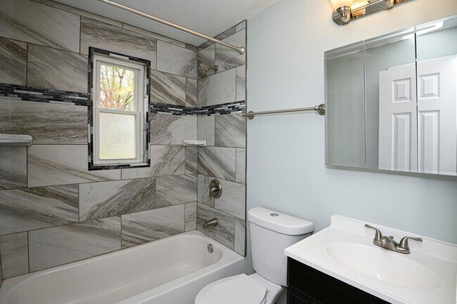 Building Photo - Bridgetown - adorable 3 BEDROOM 1 BATH UPDATED CAPE COD