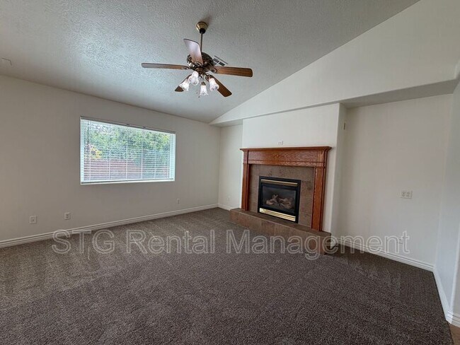 Building Photo - 135 N 350 W