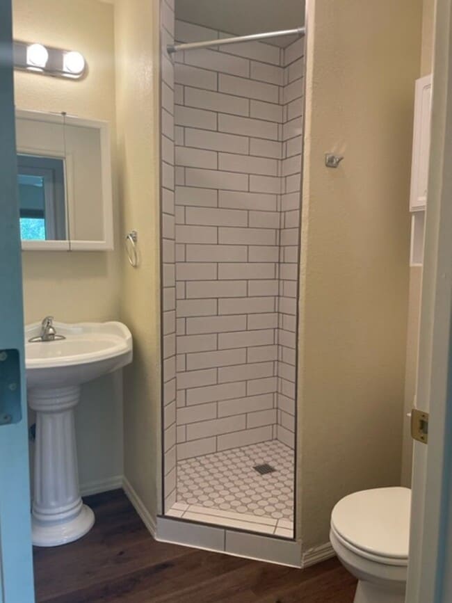 Building Photo - 3 Bedroom 2.5 bath rental Available