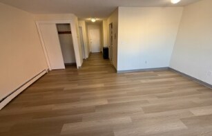 Building Photo - 43 Riverside St