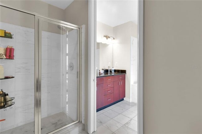 Building Photo - 150 E Robinson St