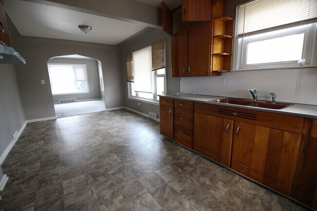 Building Photo - Centerline Home for Rent