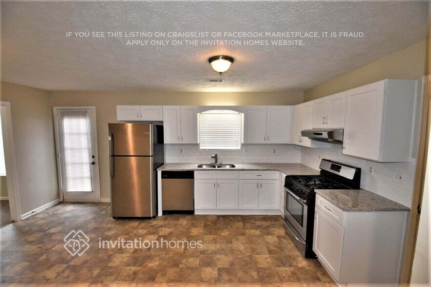 Building Photo - 3739 Bomar Rd