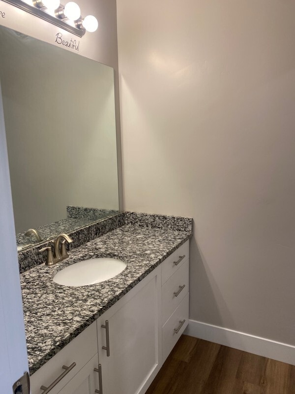 Building Photo - 847 Gleneagle Ct