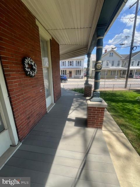 Primary Photo - 10 Railroad Ave