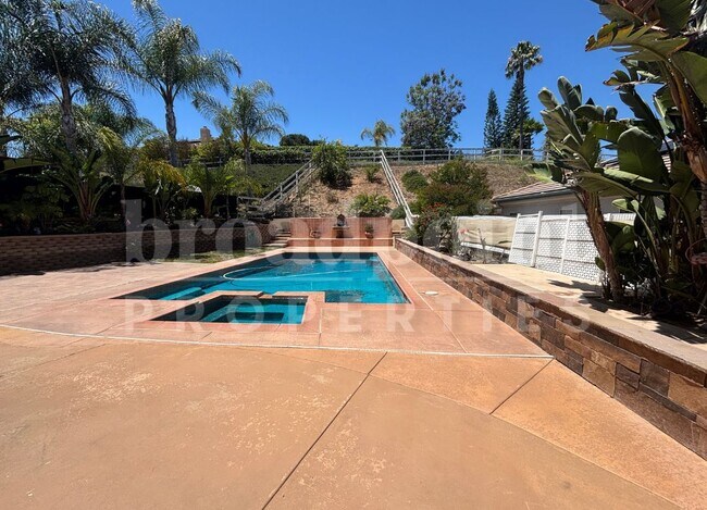 Building Photo - 637 Oak Glade Dr