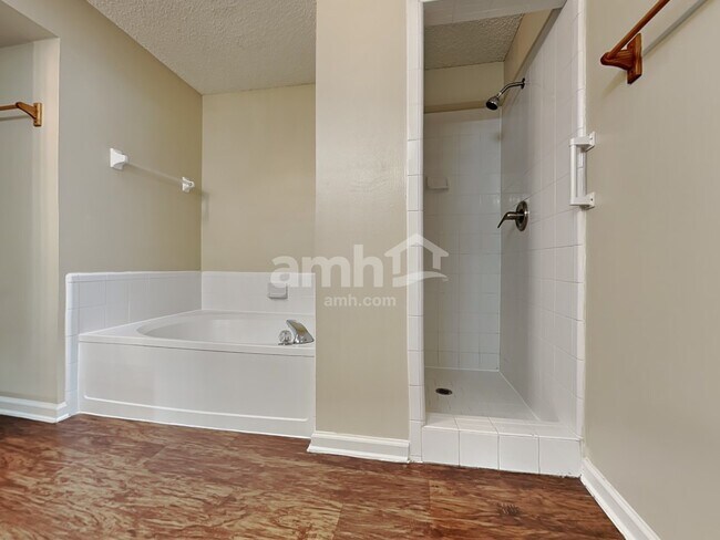 Building Photo - 2785 Eagle Haven Dr