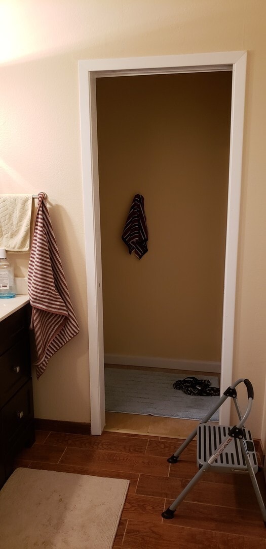 Building Photo - Excellent 3 Bed/2.5 Bath Mountain Shadows ...