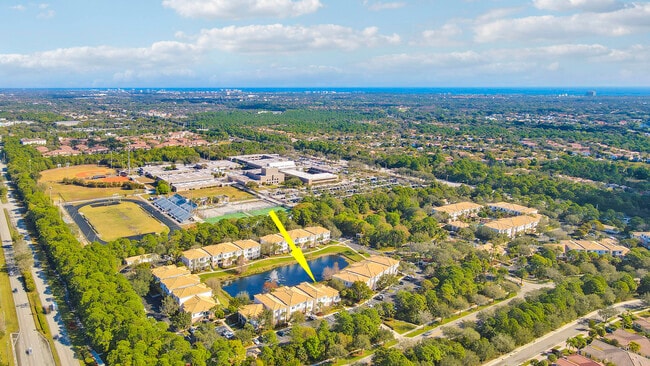 Building Photo - 9212 Myrtlewood Cir W