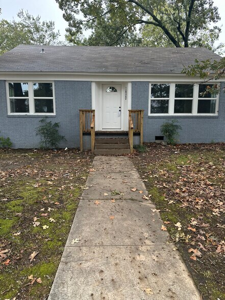 Primary Photo - 1620 S Harrison St