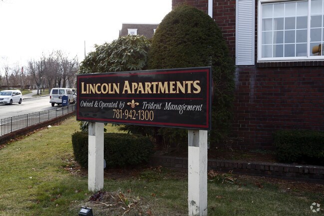Building Photo - Lincoln Apartments