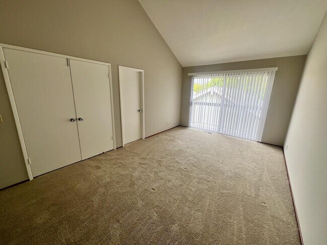 Building Photo - 111 Escobar Ct
